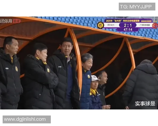 足球明星姚夏的生平成就与精彩瞬间全景介绍